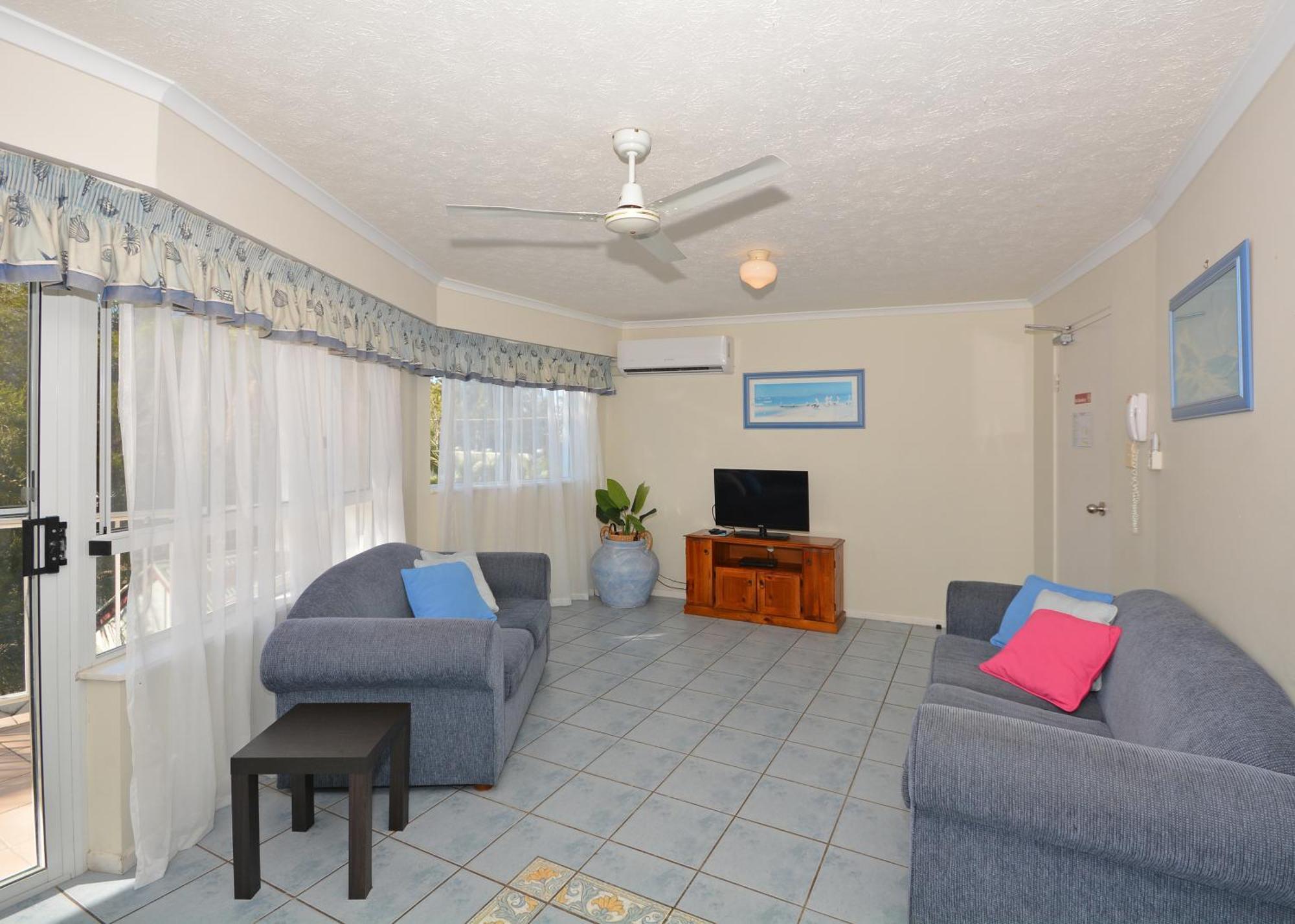 Jade Waters Luxury Apartments Hervey Bay Exterior photo