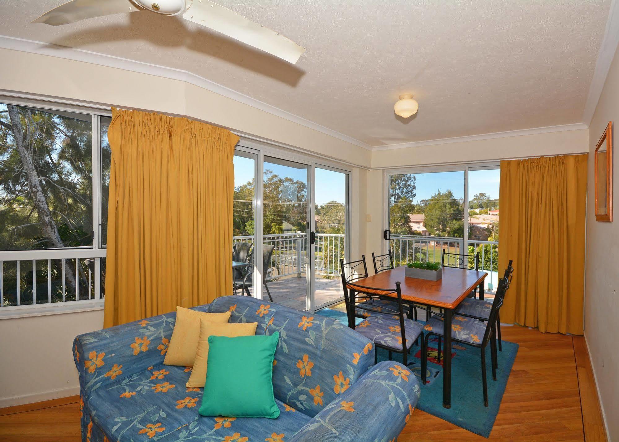 Jade Waters Luxury Apartments Hervey Bay Exterior photo
